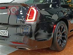 کرایسلەر 300